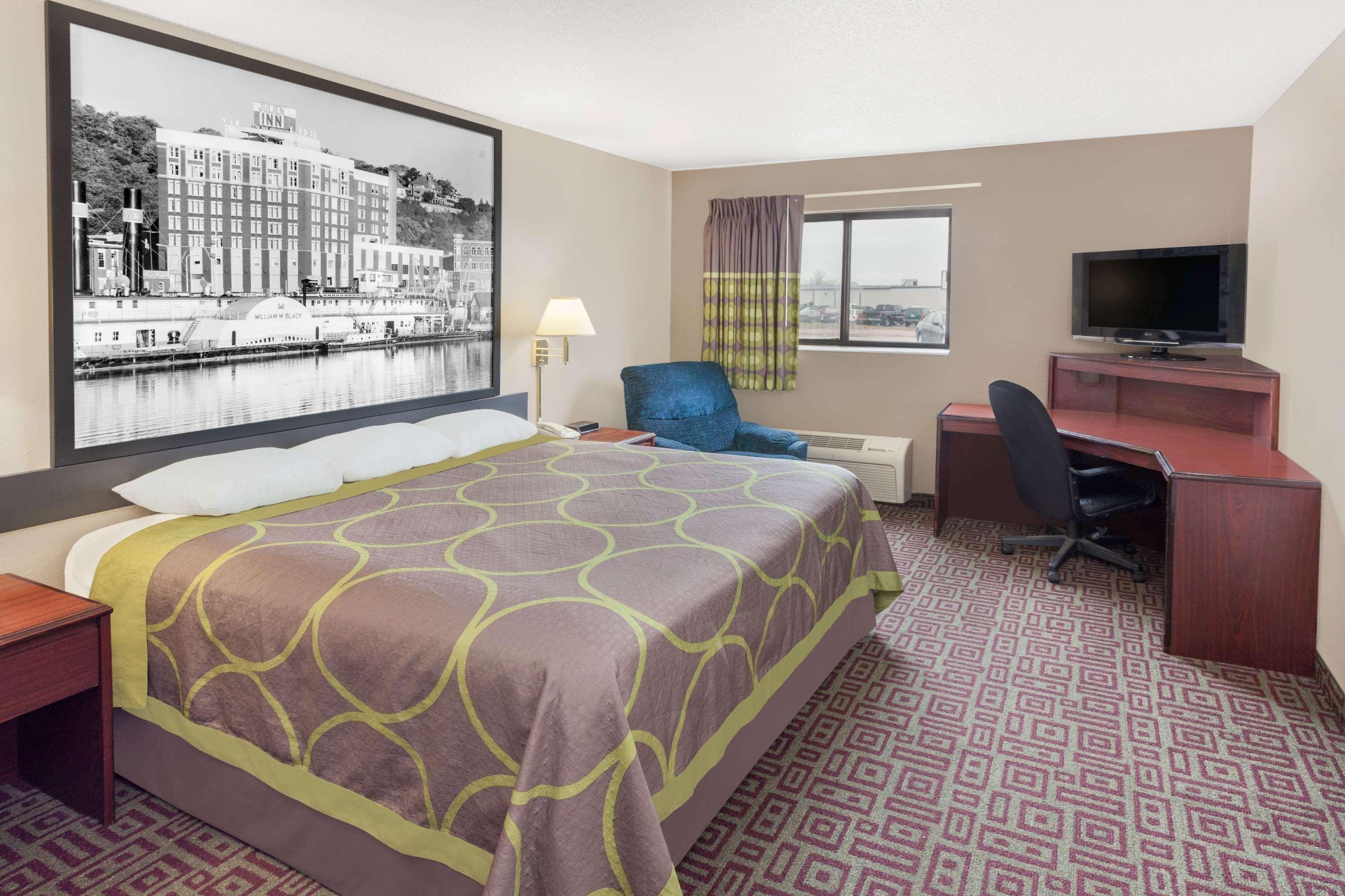 Super 8 By Wyndham Muscatine Hotel Luaran gambar