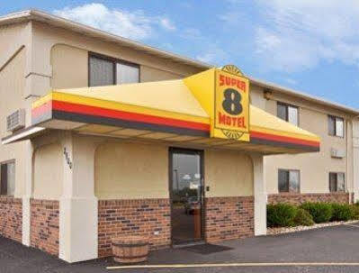 Super 8 By Wyndham Muscatine Hotel Luaran gambar